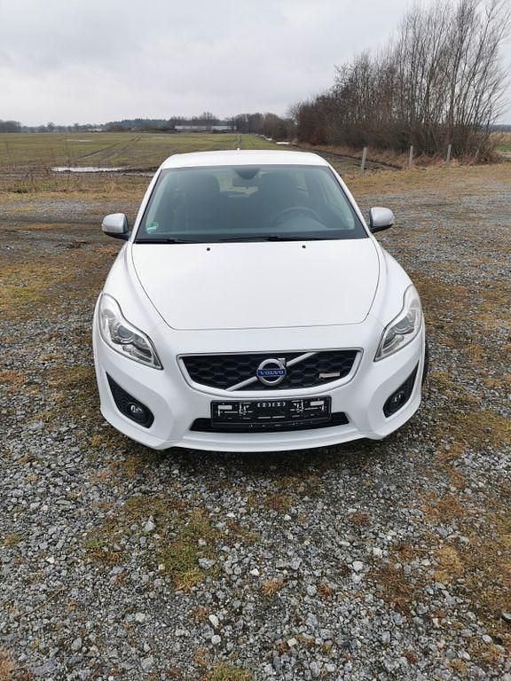 Gebraucht Volvo C30 R-Design 114 PS (83 kW) 2011 Weiß Kleinwagen