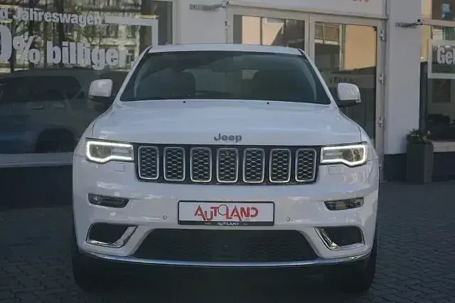 Gebraucht Jeep Grand Cherokee Summit 250 PS (183 kW) 2018 Ivory 3 coat (metallic) SUV