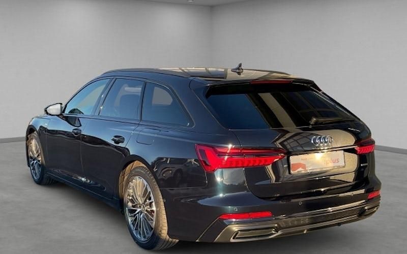 Gebraucht Audi A6 Sport 367 PS (269 kW) 2021 Firmamentblau metallic Kombi