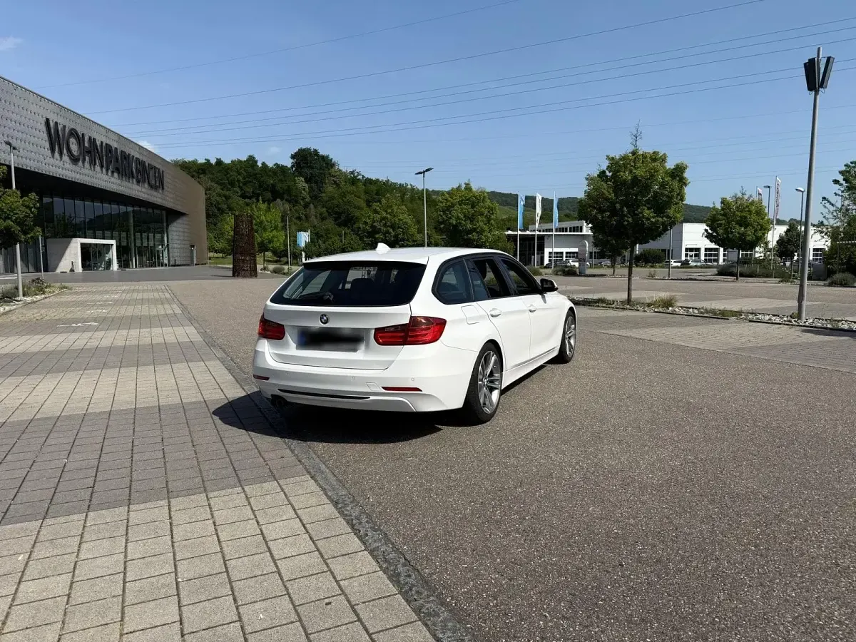 Gebraucht BMW 325 218 PS (160 kW) 2014 Weiß Kombi
