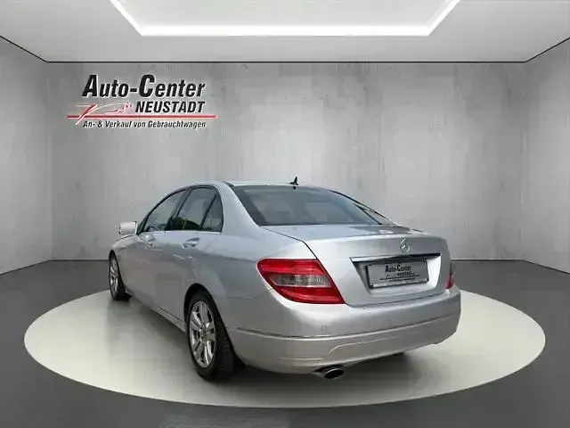 Gebraucht Mercedes C200 184 PS (135 kW) 2010 Silber Limousine