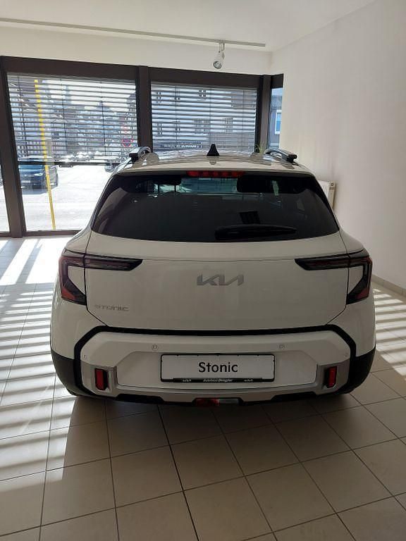 Neu Kia Stonic Vision 101 PS (74 kW) 2026 Weiß SUV