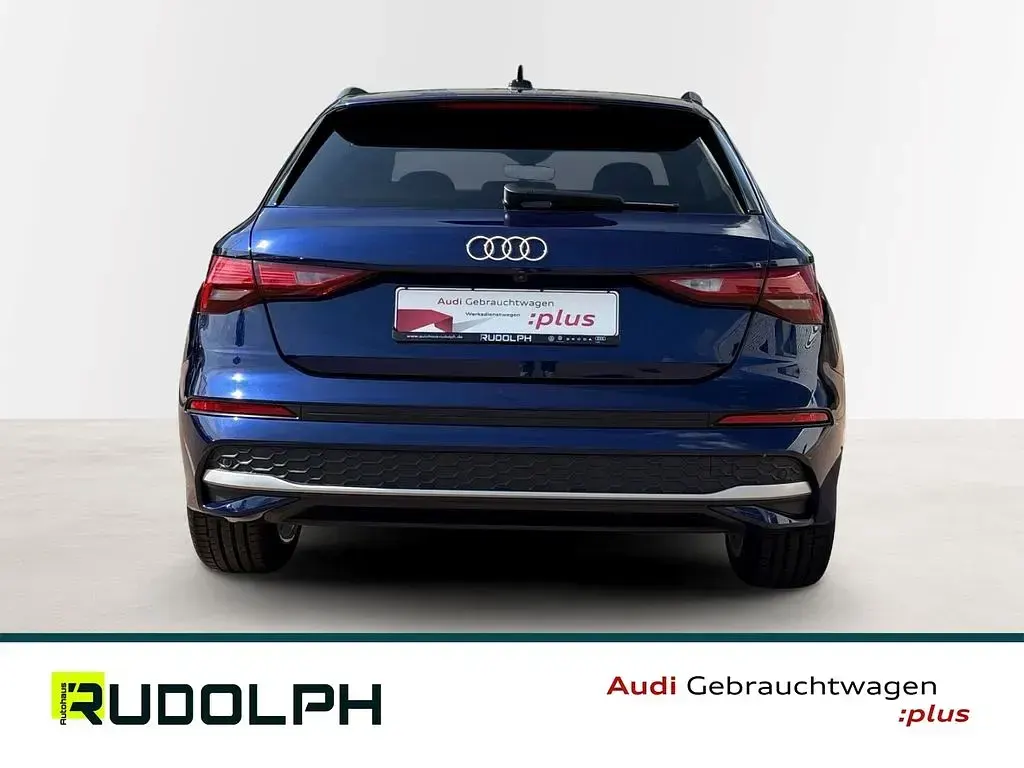 Gebraucht Audi A3 Ambiente 116 PS (85 kW) 2025 Blau Limousine