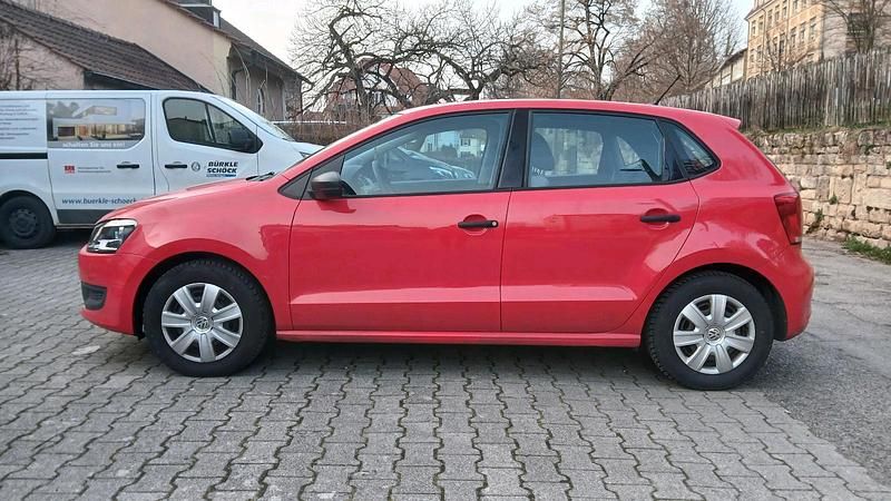 Gebraucht VW Polo 60 PS (44 kW) 2012 Rot Kleinwagen