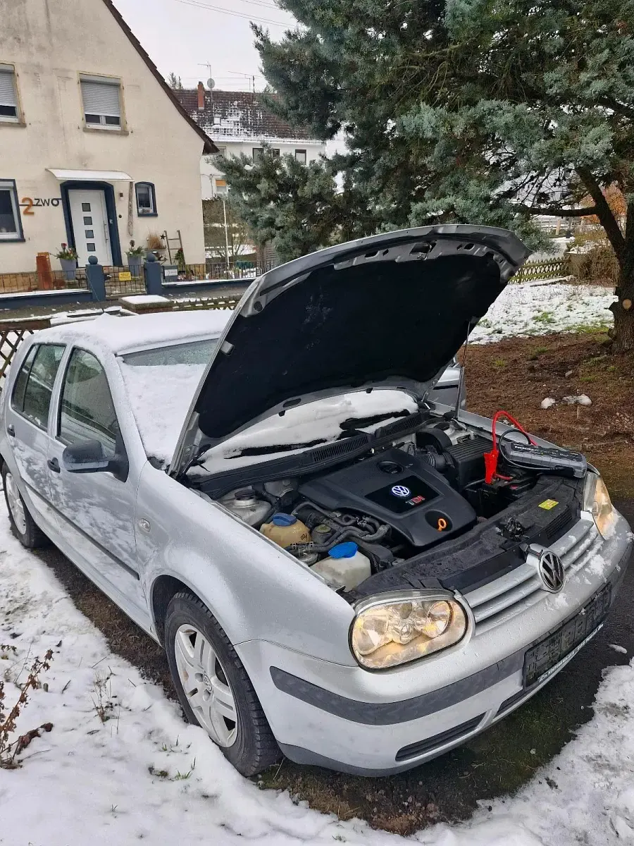 Brugt VW Golf IV 101 HK (74 kW) 2001 Sølv Sedan
