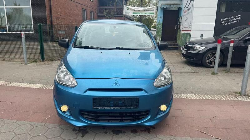 Second-hand Mitsubishi Space Star Classic Collection 71 CP (52 kW) 2014 Albastru Monovolum