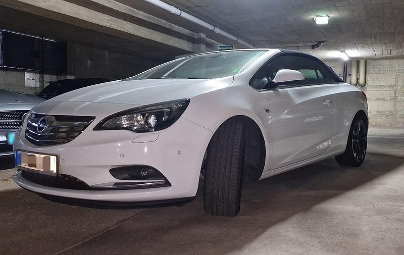 Gebraucht Opel Cascada 165 PS (121 kW) 2014 Weiß Cabrio