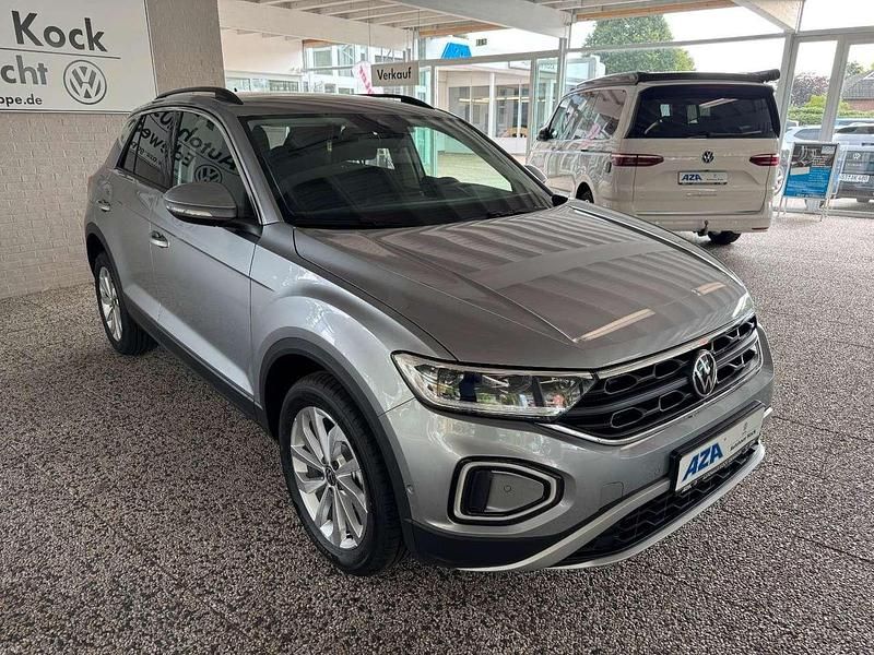Neu VW T-Roc Life 116 PS (85 kW) 2025 Pyritsilber metallic SUV