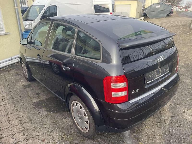 Second-hand Audi A2 75 CP (55 kW) 2002 Negru Hatchback
