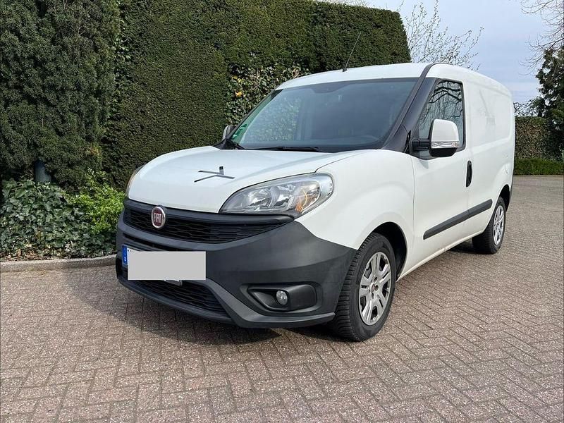 Gebraucht Fiat Doblò 90 PS (66 kW) 2015 Weiß Van / Kleinbus
