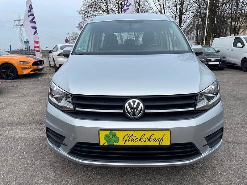 Gebraucht VW Caddy Maxi Trendline 102 PS (75 kW) 2016 Silber Van / Kleinbus