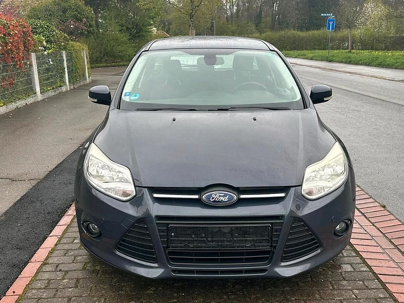 Second-hand Ford Focus 116 CP (85 kW) 2013 Gri Break