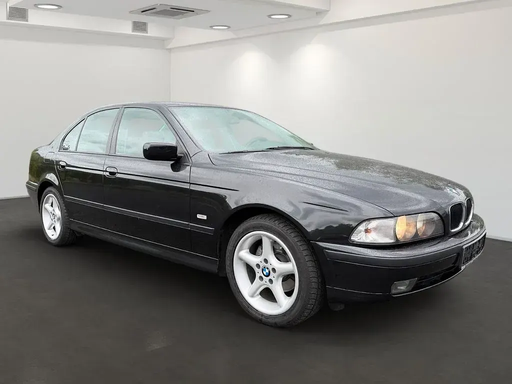Second-hand BMW 520 150 CP (110 kW) 1999 Negru Berlinǎ