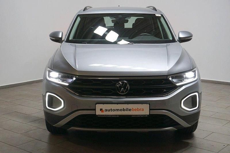 Gebraucht VW T-Roc Life 150 PS (110 kW) 2022 Pyrit silber SUV