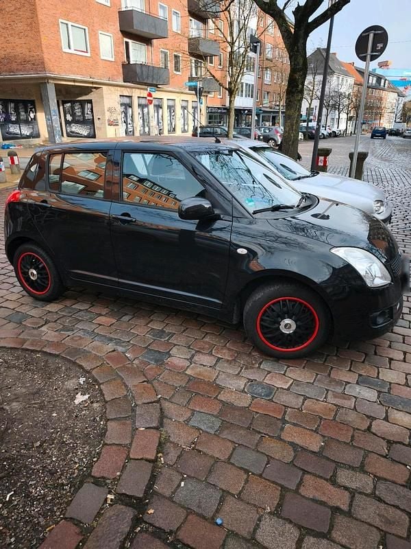 Gebraucht Suzuki Swift 94 PS (69 kW) 2010 Schwarz Kleinwagen