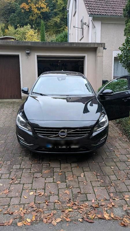 Schwarz Gebraucht 2013 Volvo V60 Kombi | 9.300 € (Fairer Preis) - Bild 1/4