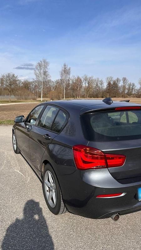 Usata BMW 116 Efficient Dynamics 116 CV (85 kW) 2016 Grigio Utilitaria
