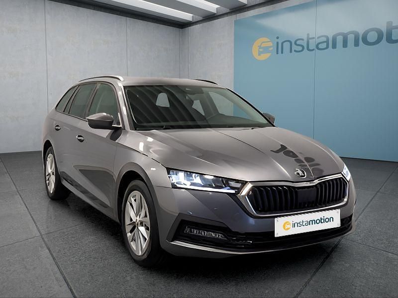 Grau Gebraucht 2022 Skoda Octavia Kombi | 21.399 € (Guter Preis) - Bild 1/4