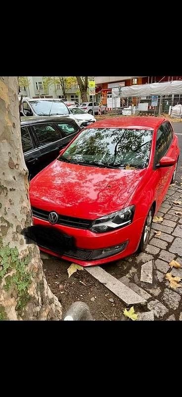 Rot Gebraucht 2010 VW Polo Limousine | 3.800 € (Guter Preis) - Bild 1/4