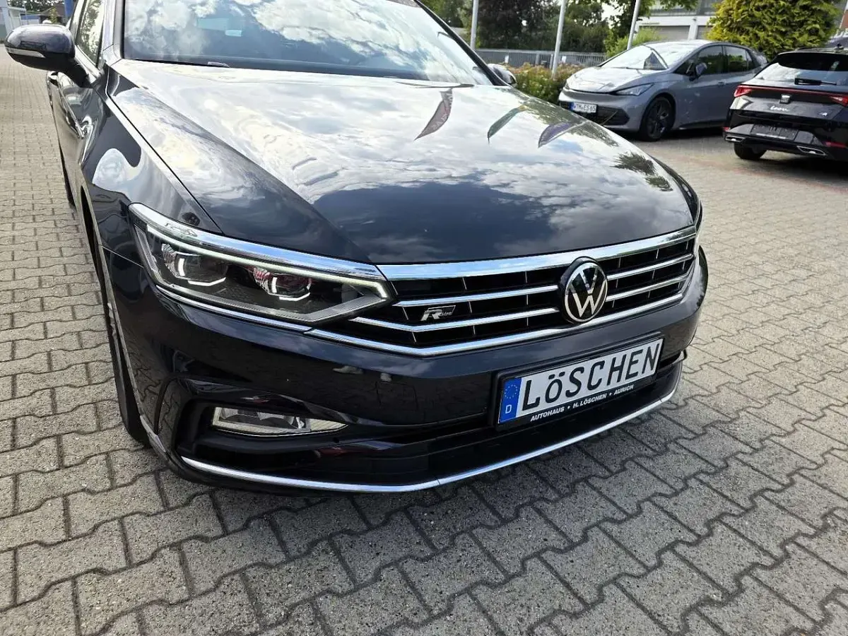 Gebraucht VW Passat Business 150 PS (110 kW) 2023 Schwarz Kombi