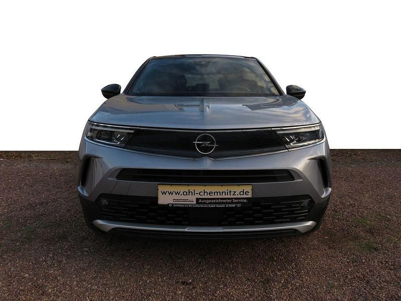 Gebraucht Opel Mokka-e Ultimate 100 kW (136 PS) 2022 Quarz silber SUV
