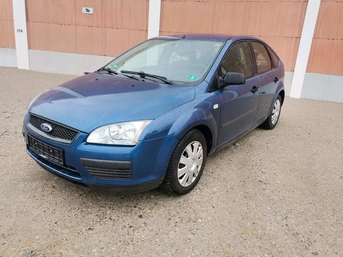 Gebraucht Ford Focus 101 PS (74 kW) 2005 Blau Limousine