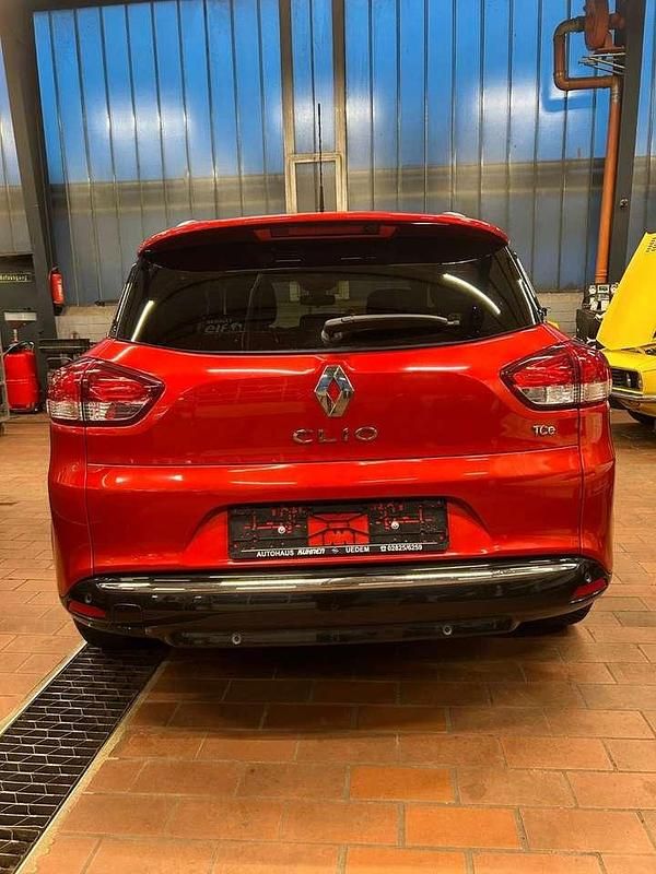 Gebraucht Renault Clio GrandTour LIMITED 90 PS (66 kW) 2016 Rot Kombi