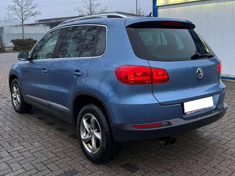 Gebraucht VW Tiguan Life 160 PS (117 kW) 2013 Blau SUV