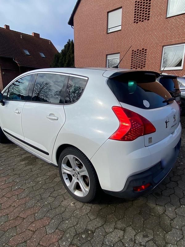 Gebraucht Peugeot 3008 200 PS (147 kW) 2012 Weiß Kombi