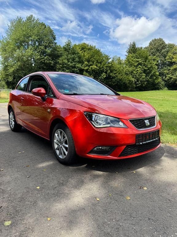 Rot Gebraucht 2015 Seat Ibiza Style Kleinwagen | 4.200 € (Guter Preis) - Bild 1/4