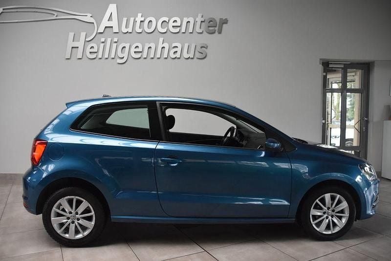 Gebraucht VW Polo Comfortline 90 PS (66 kW) 2017 Blau Kleinwagen