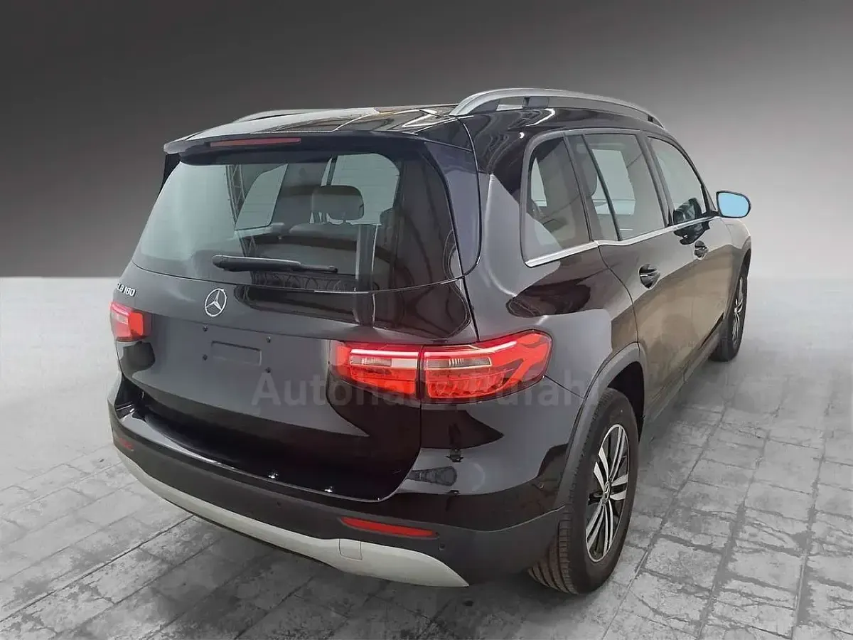 Gebraucht Mercedes GLB180 136 PS (100 kW) 2022 Nachtschwarz SUV