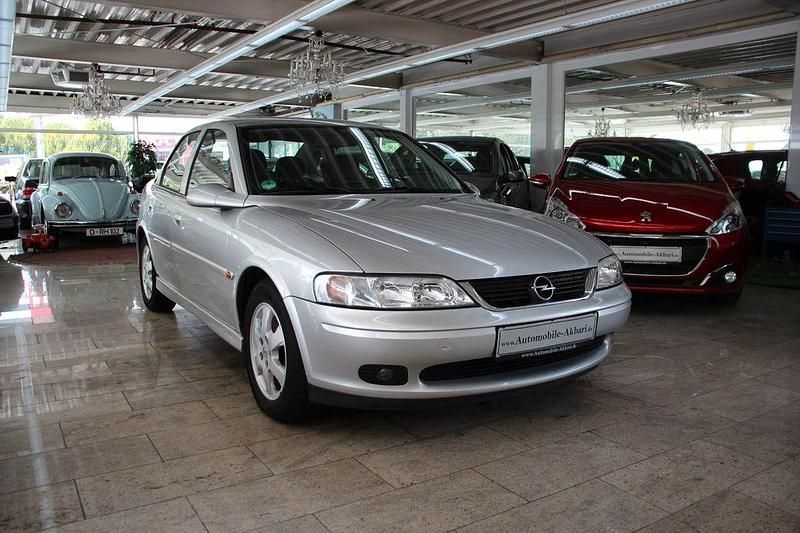 Gebraucht Opel Vectra 101 PS (74 kW) 2001 Grau Limousine
