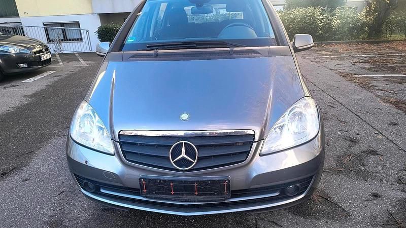 Gold Gebraucht 2008 Mercedes A170 Limousine | 2.349 € (Guter Preis) - Bild 1/4