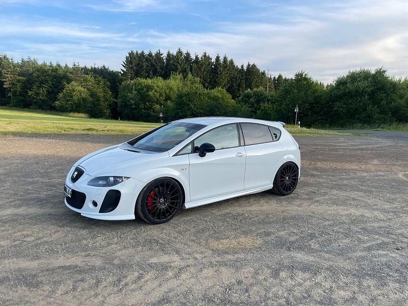 Weiß Gebraucht 2011 Cupra Leon Limousine | 14.999 € (Superpreis) - Bild 1/4