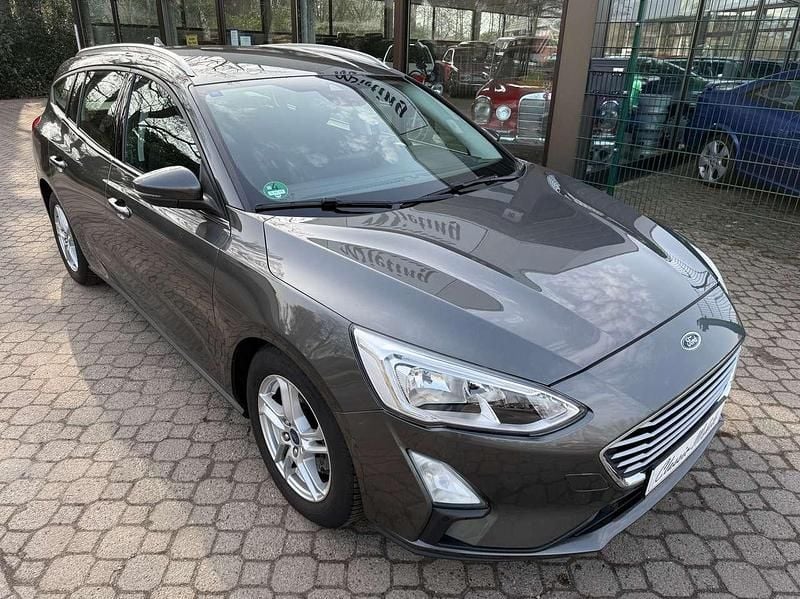 Gebraucht Ford Focus Cool & Connect 125 PS (91 kW) 2018 Grau Kombi