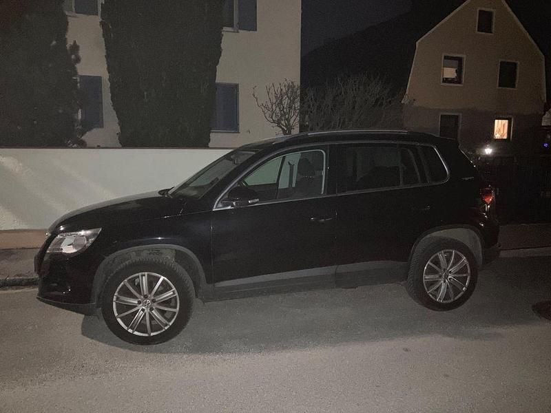 Gebraucht VW Tiguan Team 150 PS (110 kW) 2010 Schwarz SUV