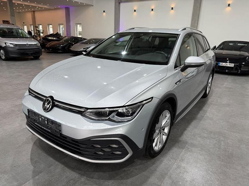 Silber Gebraucht 2022 VW Golf Alltrack Kombi | 22.500 € (Teuer) - Bild 1/4