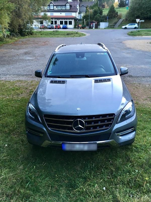 Gebraucht Mercedes ML250 204 PS (150 kW) 2013 Silber SUV