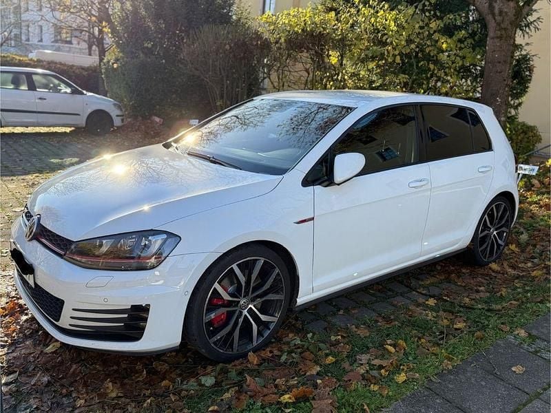 Gebraucht VW Golf VII GTI 230 PS (169 kW) 2016 Weiß Limousine