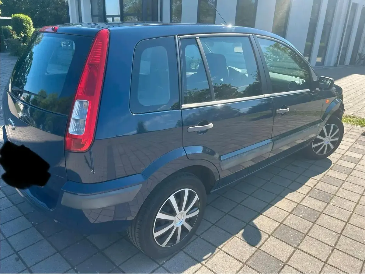 Gebraucht Ford Fusion 80 PS (58 kW) 2009 Blau Kleinwagen