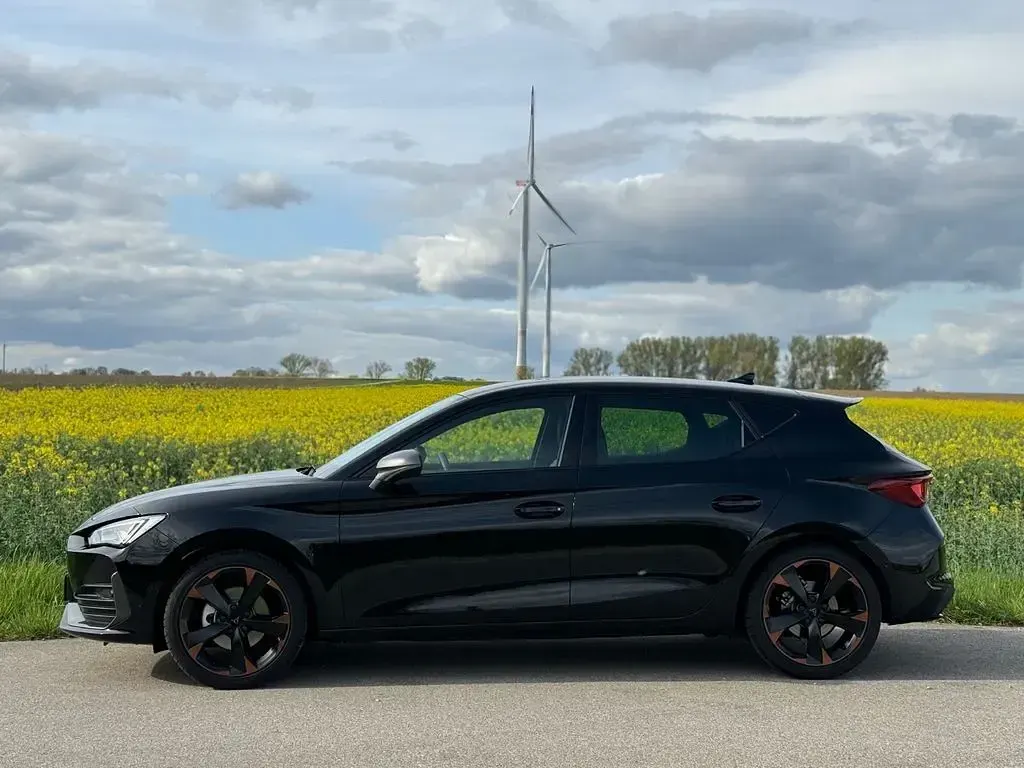 Gebraucht Cupra Leon 150 PS (110 kW) 2023 Schwarz Limousine