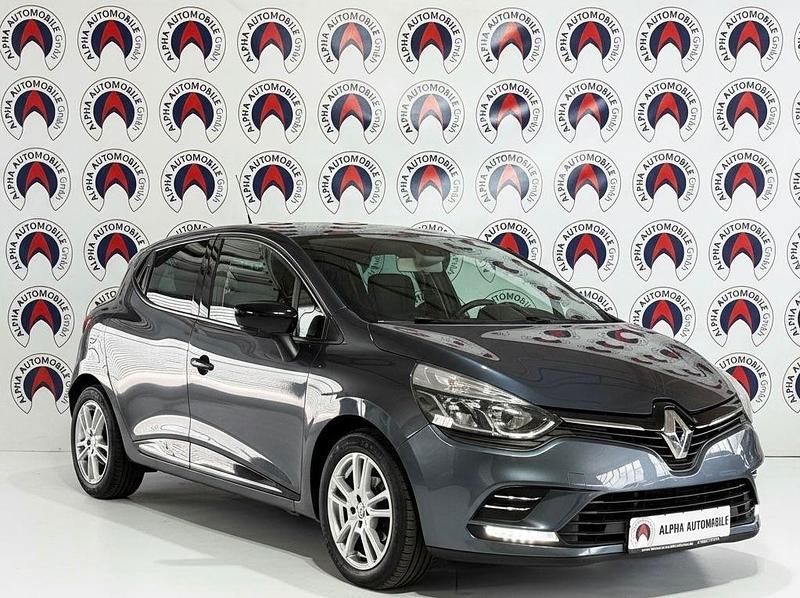 Gebraucht Renault Clio IV LIMITED 118 PS (86 kW) 2017 Grau Limousine