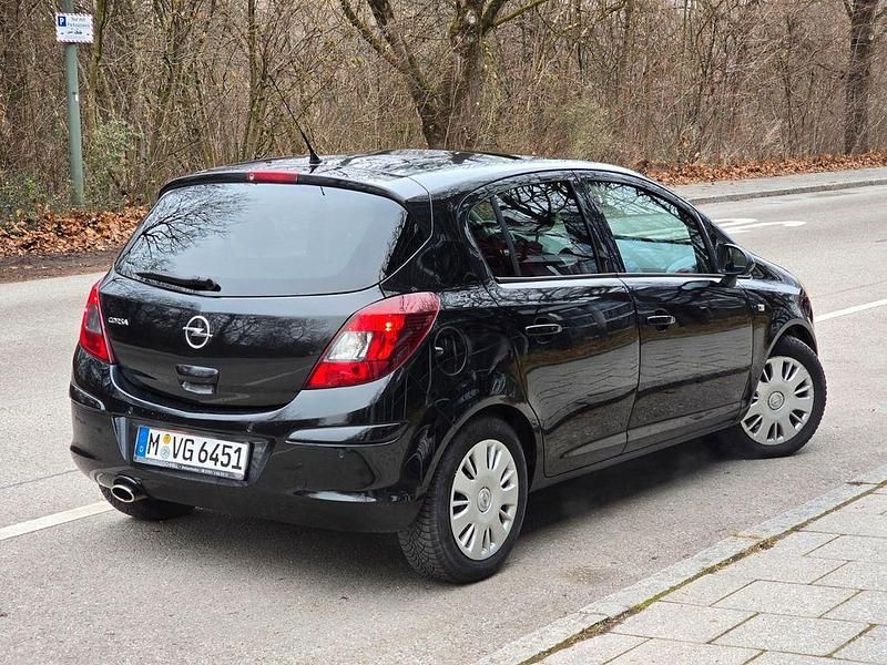 Gebraucht Opel Corsa 87 PS (63 kW) 2010 Schwarz Kleinwagen