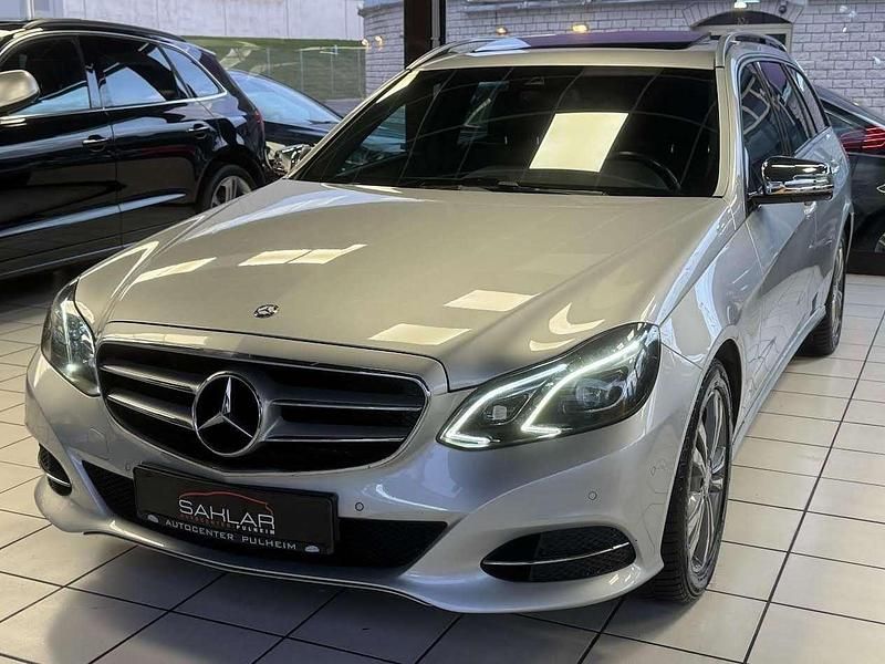 Gebraucht Mercedes E250 204 PS (150 kW) 2014 Grau Kombi