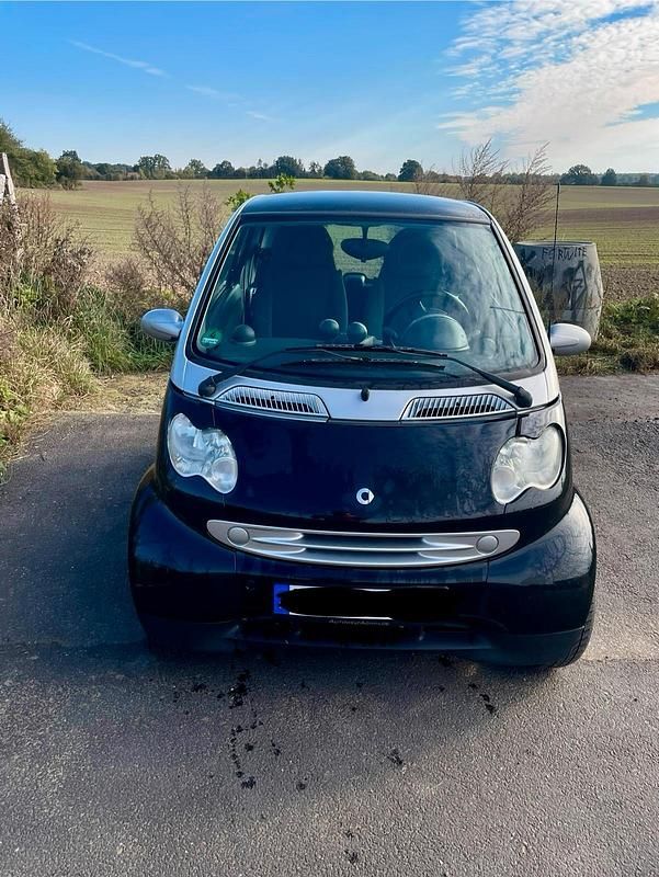 Schwarz Gebraucht 2006 Smart ForTwo Coupé Kleinwagen | 2.350 € (Fairer Preis) - Bild 1/4