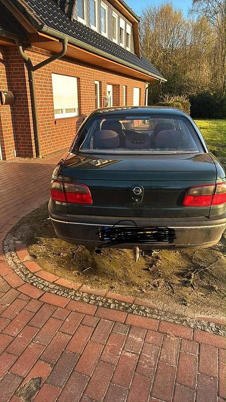 Gebraucht Opel Omega 135 PS (99 kW) 1998 Grün Limousine