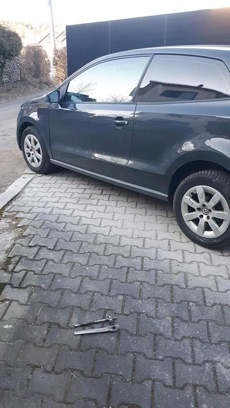 Gebraucht VW Polo 105 PS (77 kW) 2014 Grau Kleinwagen