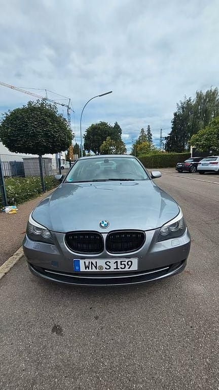 Grau Gebraucht 2007 BMW 523 Limousine | 5.000 € (Guter Preis) - Bild 1/4