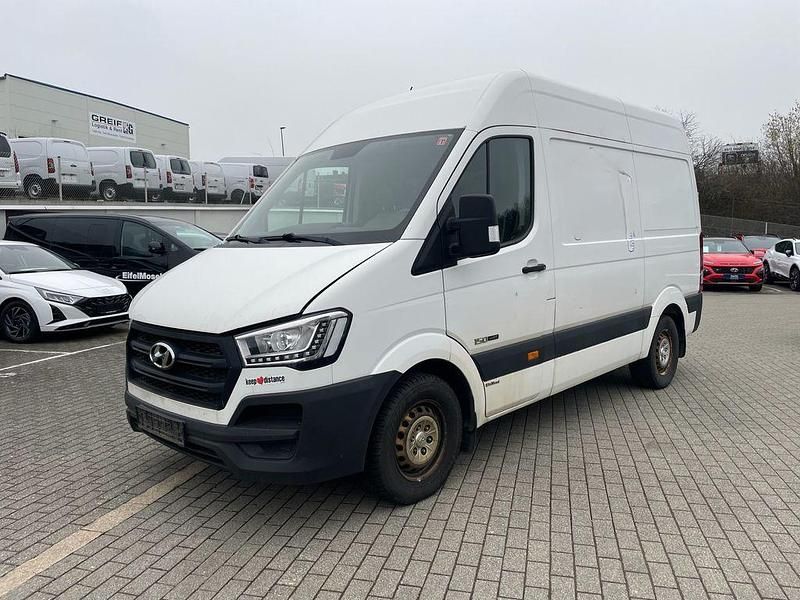 Gebraucht Hyundai H 350 150 PS (110 kW) 2017 Weiß Van